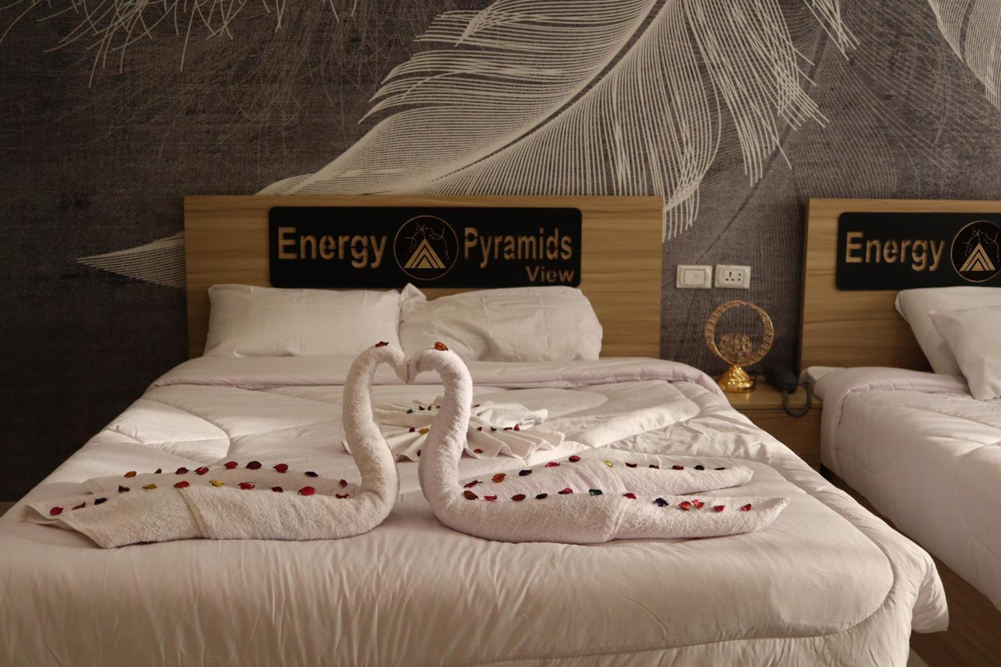 Energy Pyramids View Vandrarhem Kafret el-Gabal Exteriör bild